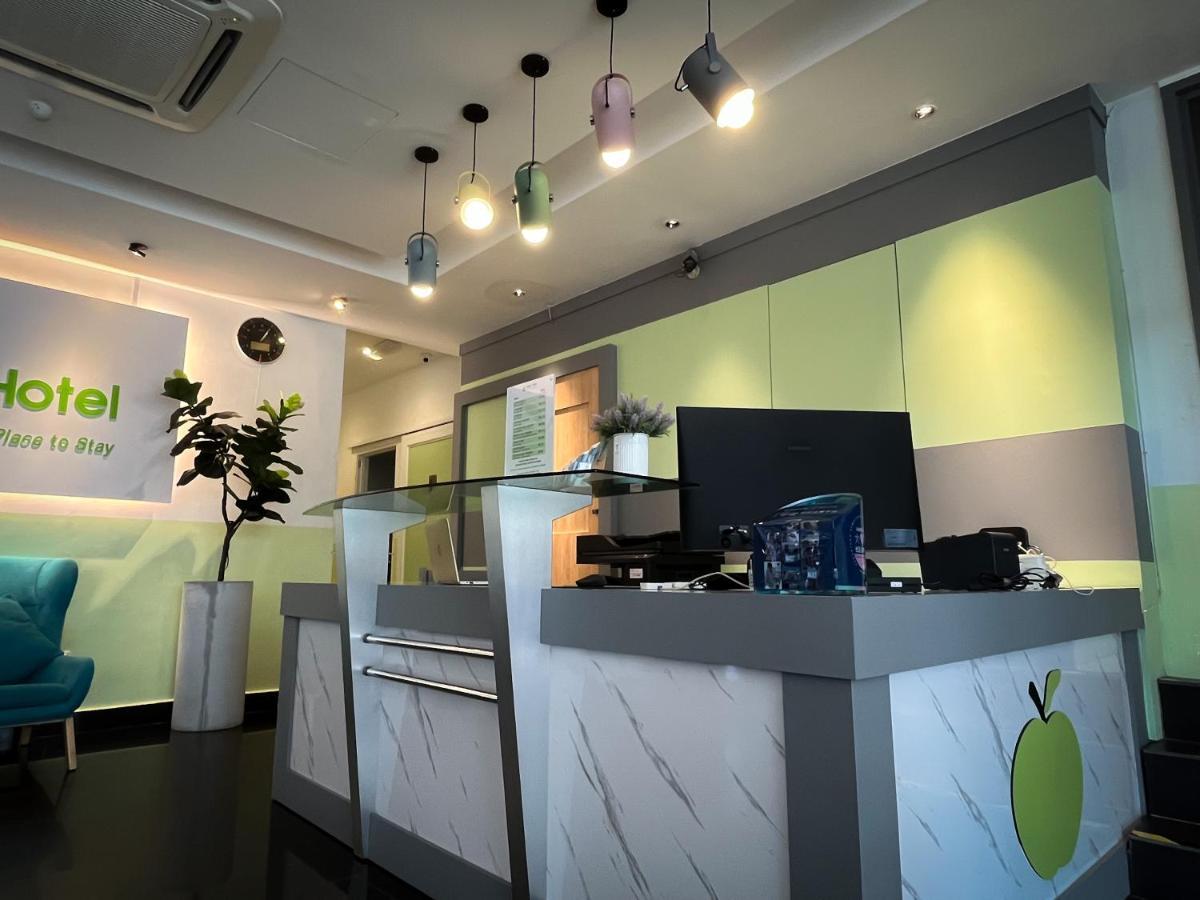 Apple 1 Hotel Queensbay Bayan Lepas Exterior photo
